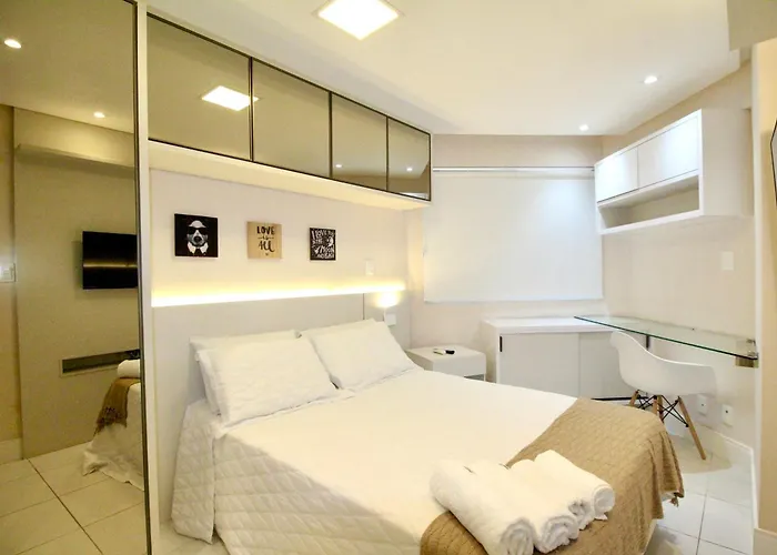Apartamento Ao Lado Do Shopping Salvador, Piscina, Academia, Garagem